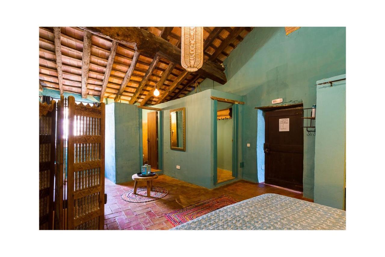 Mas Del Llop Blanc - Dog Friendly Hostal Rural - B&B Sobrestany Exterior foto