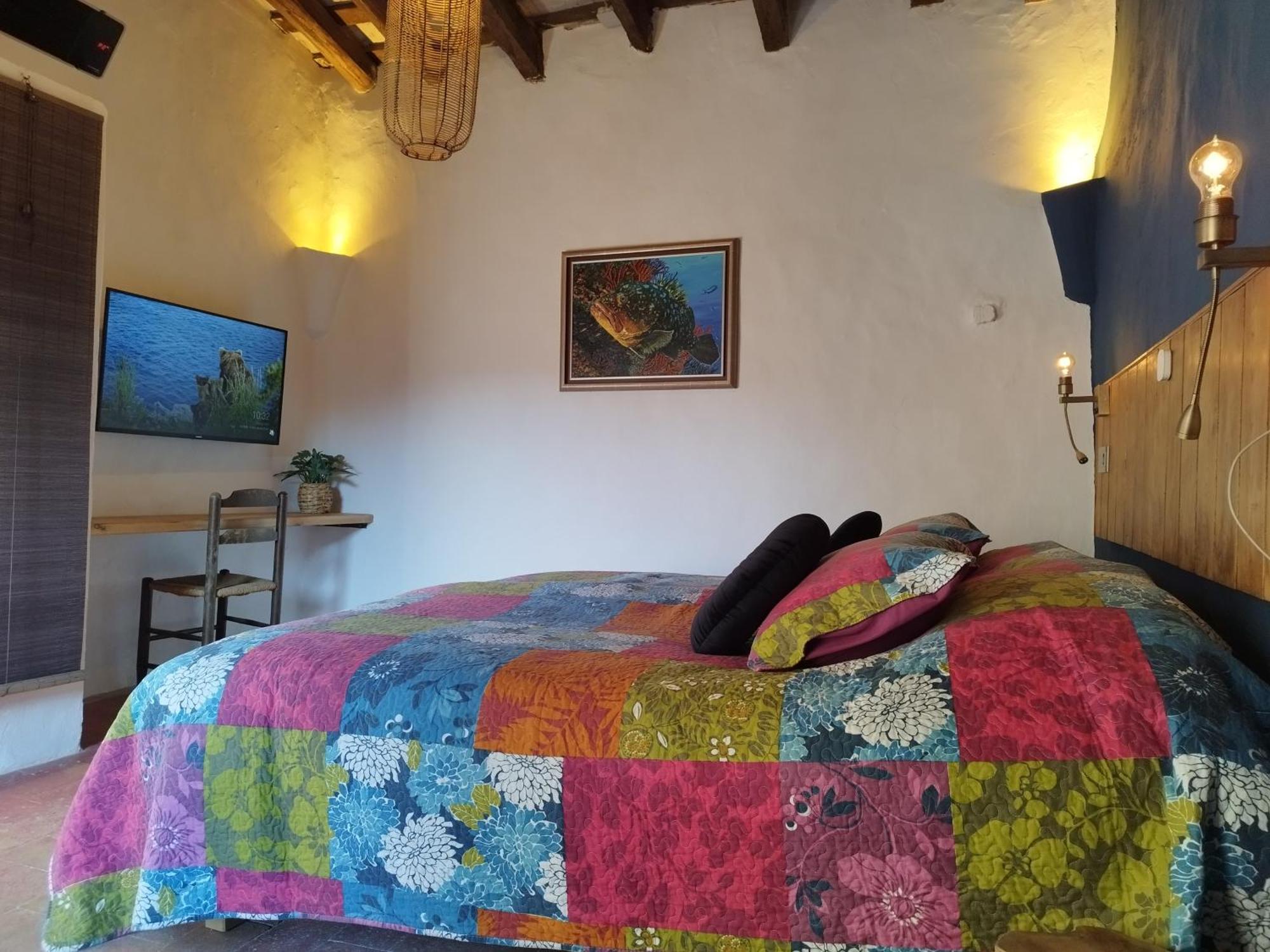 Mas Del Llop Blanc - Dog Friendly Hostal Rural - B&B Sobrestany Quarto foto