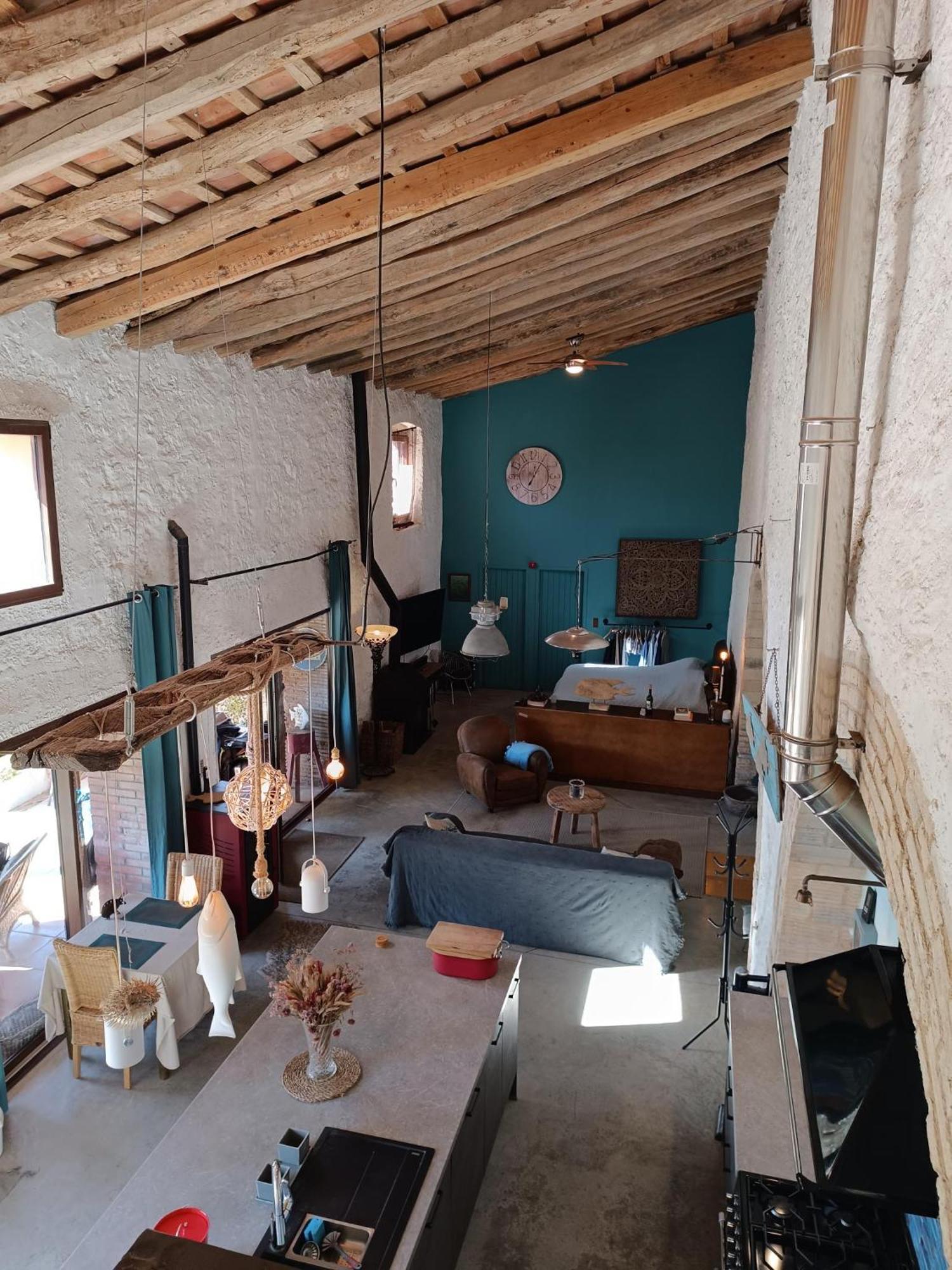 Mas Del Llop Blanc - Dog Friendly Hostal Rural - B&B Sobrestany Exterior foto